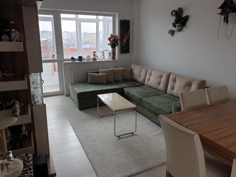 Apartament cu 2 camere decomandat în Crâng