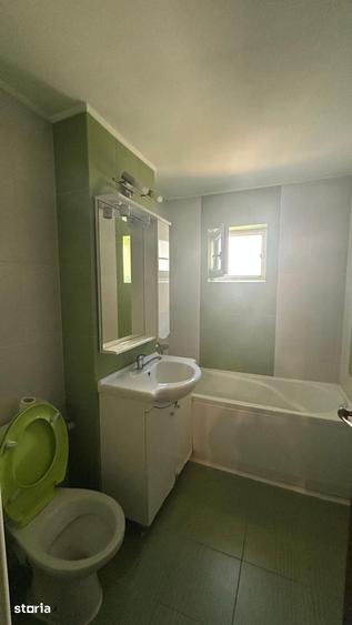 Apartament cu 3 camere decomandat, mobilat în Ultracentral