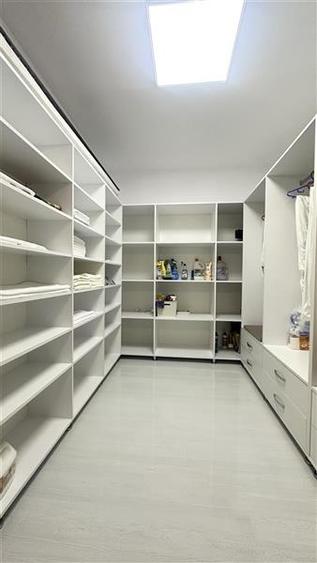 Apartament cu 4 camere decomandat, mobilat în Nord