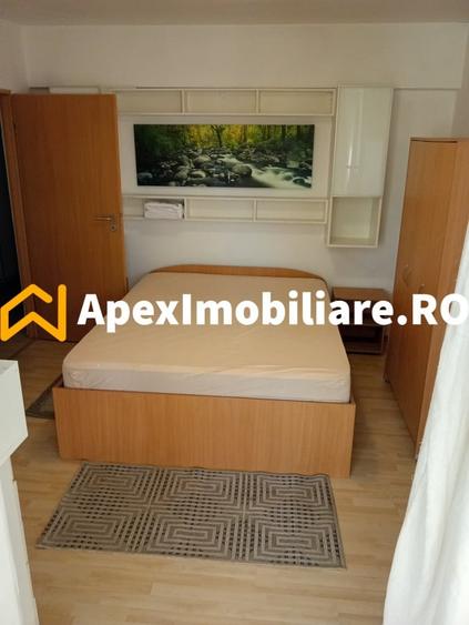 Apartament cu 3 camere semidecomandat, mobilat în 1 Decembrie 1918