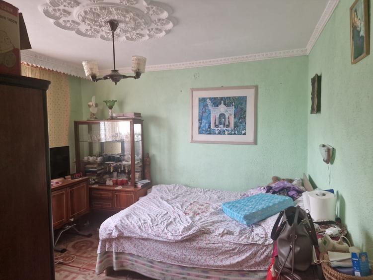 Apartament cu 2 camere decomandat în Precista