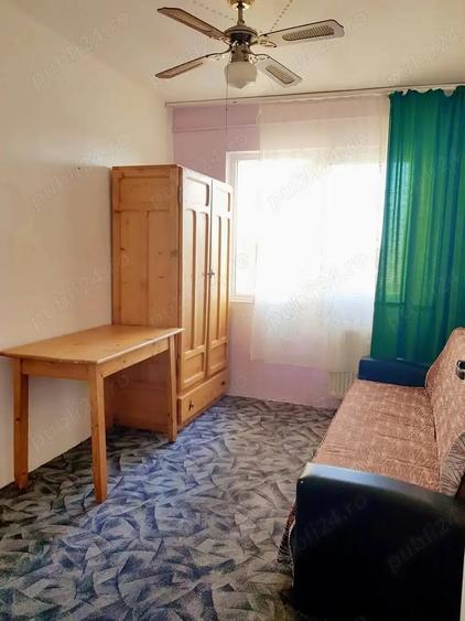 Apartament cu 4 camere decomandat în Aurel Vlaicu