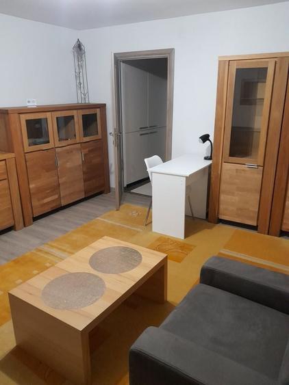 Apartament cu 2 camere semidecomandat, mobilat în Complex Studențesc