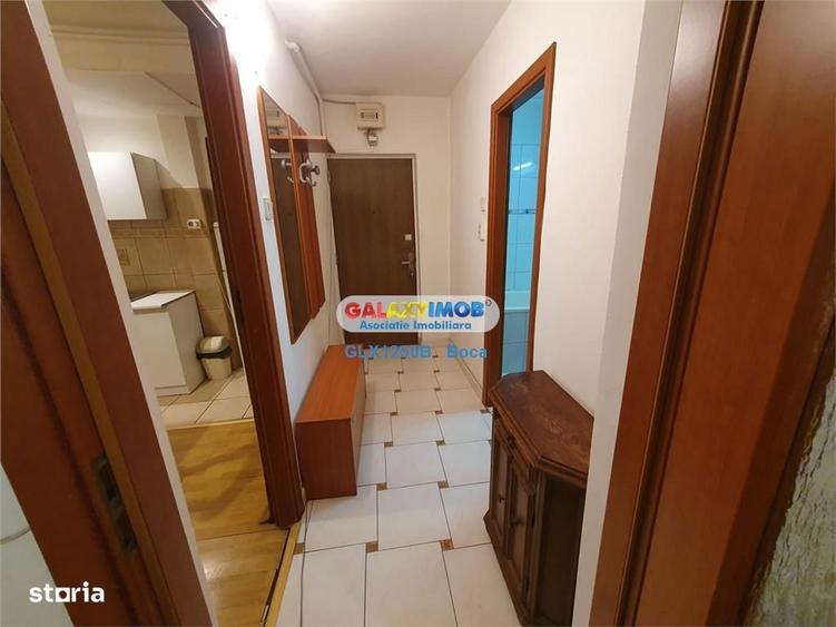 Garsonieră decomandată, mobilată în Muncii