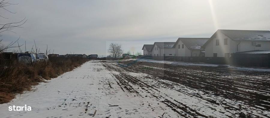 Teren de 1000 mp, în Frătăuții Noi