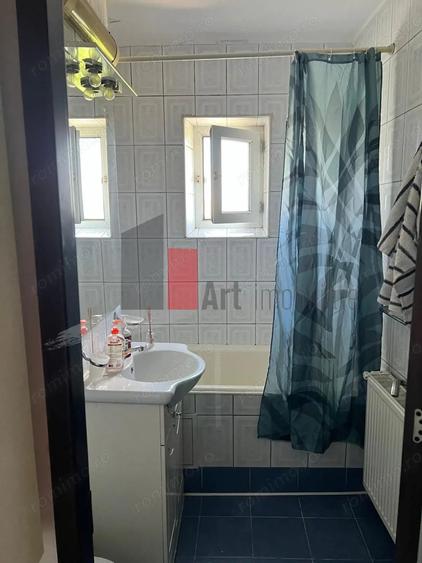 Apartament cu 3 camere decomandat în Colentina