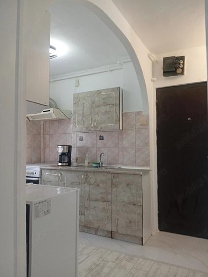 Garsonieră decomandată în Zamfirescu