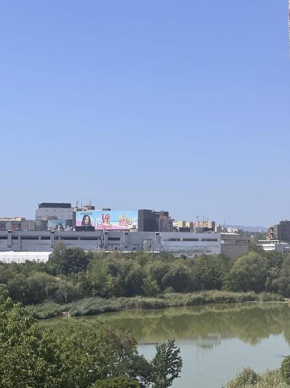Apartament cu 2 camere decomandat în Între Lacuri