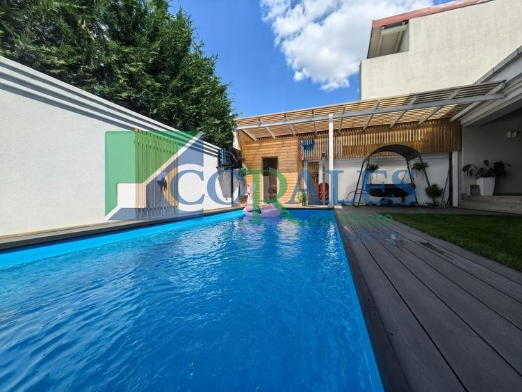 Casă individuală cu 4 camere cu Piscina în Dumbrăvița