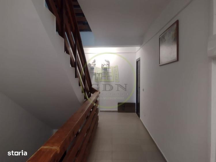 Apartament cu 2 camere decomandat în Predeal