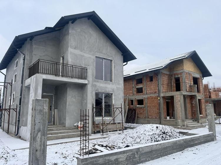 Casă cu 4 camere în Central