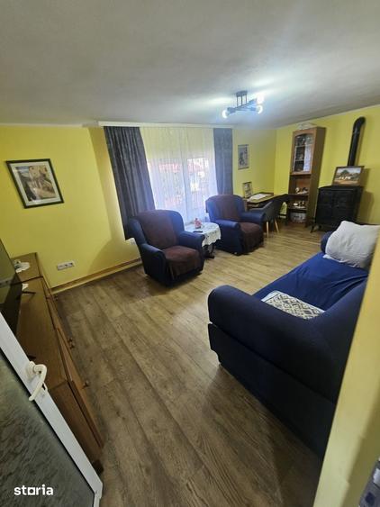 Casă cu 6 camere cu Teren 307 Mp în Goranu
