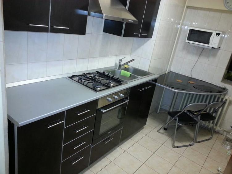 Garsonieră decomandată în Păcii