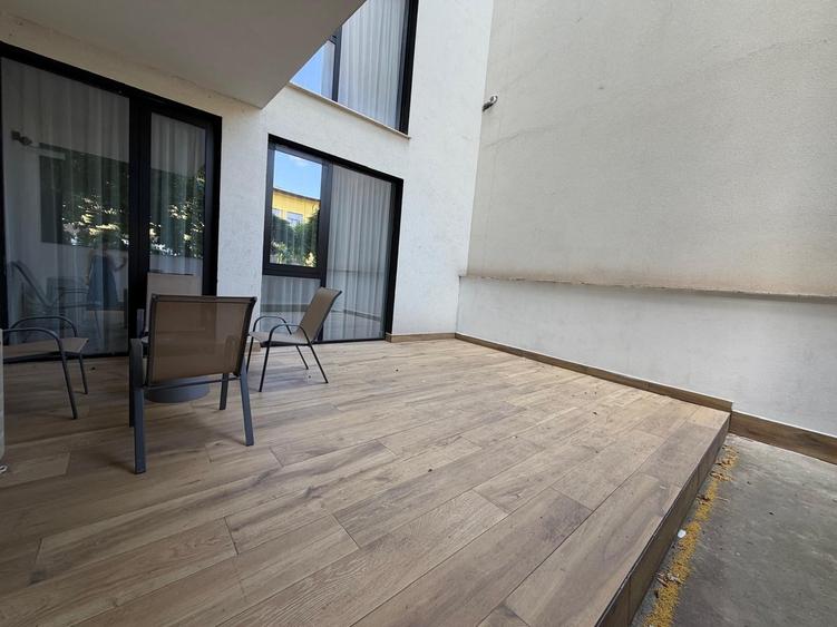 Apartament cu 3 camere decomandat în Domenii