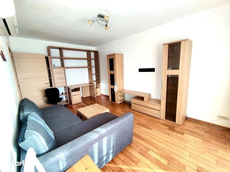 Apartament cu 3 camere decomandat în Aradului