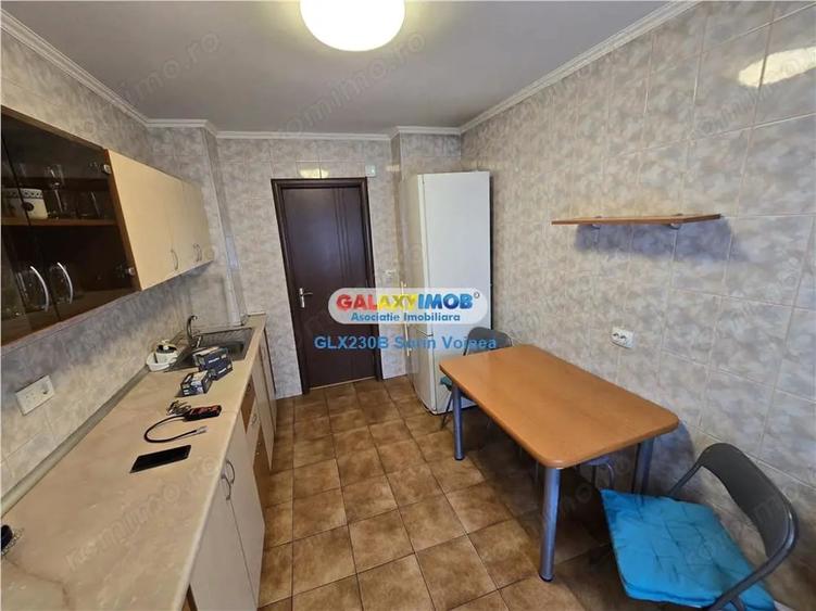 Apartament cu 4 camere decomandat în Berceni