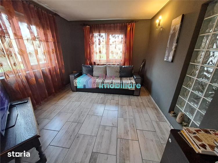 Casă cu 5 camere cu Teren 800 Mp în Cornu Luncii