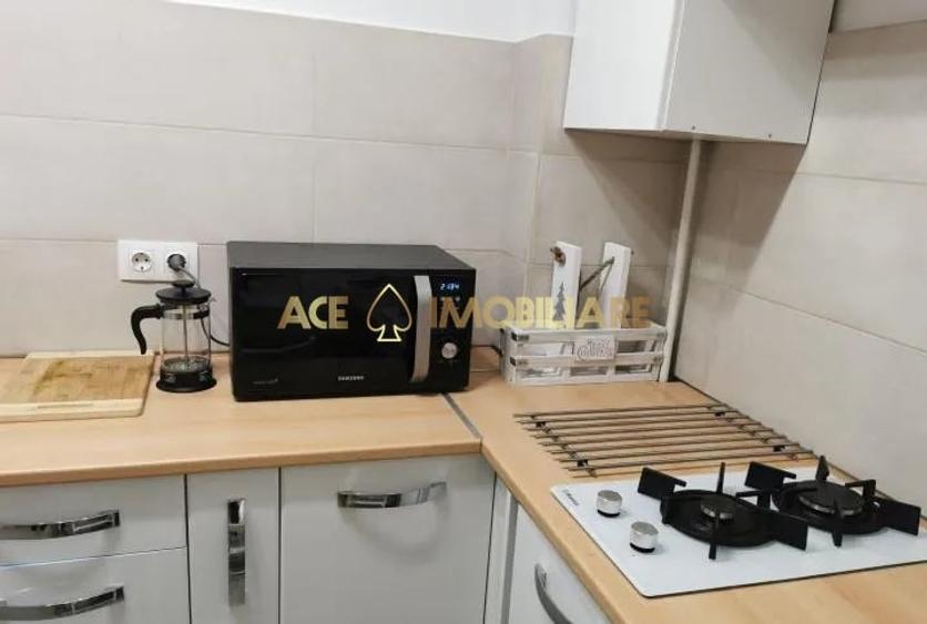 Apartament cu 2 camere decomandat, mobilat în Politehnica