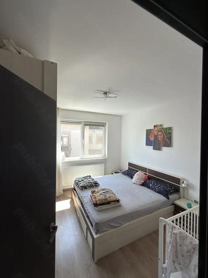 Apartament cu 2 camere semidecomandat în 1 Decembrie