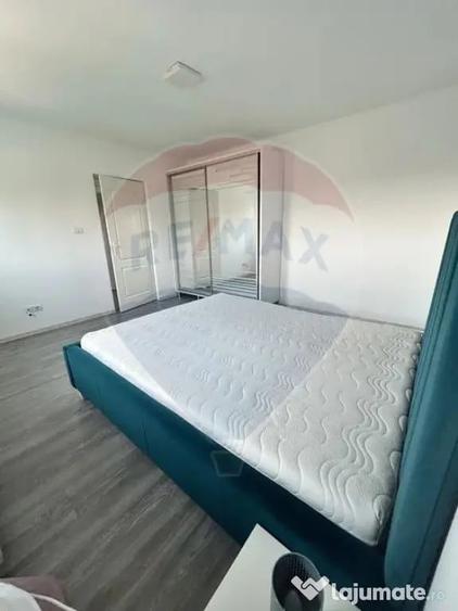 Apartament cu 3 camere decomandat în Alfa