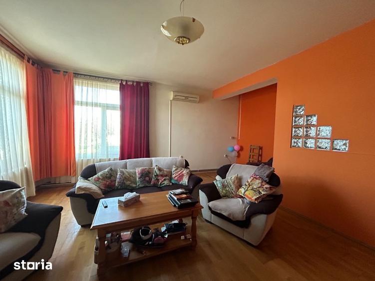 Casă cu 4 camere cu Teren 1370 Mp în Valea lui Mihai