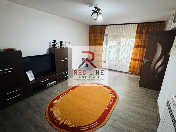 Duplex cu 4 camere cu Canalizare în Șimian