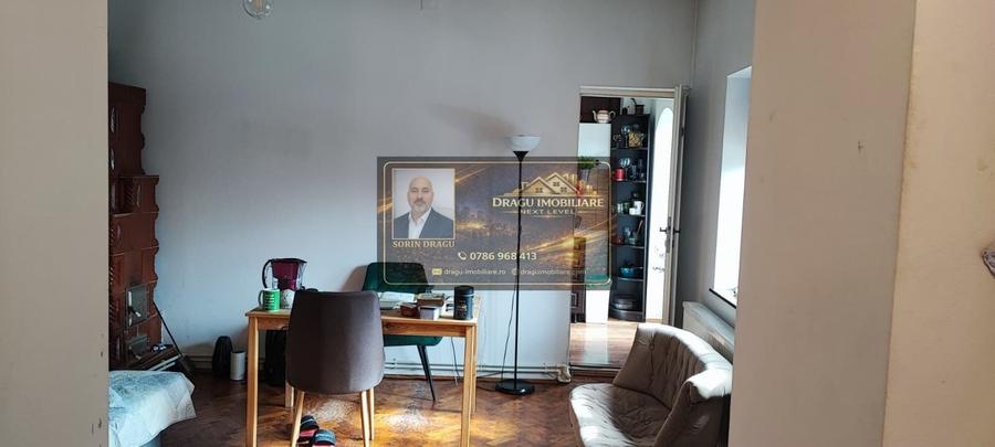 Spațiu comercial, de 300 mp, în Central