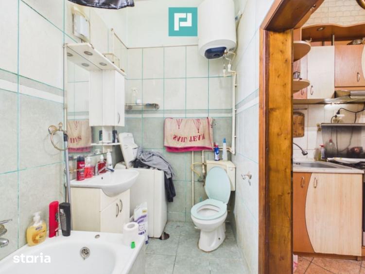Casă cu 2 camere cu Canalizare în Central