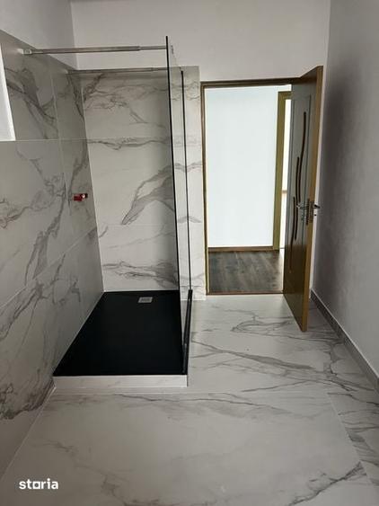 Casă cu 4 camere cu Teren 160 Mp în Central