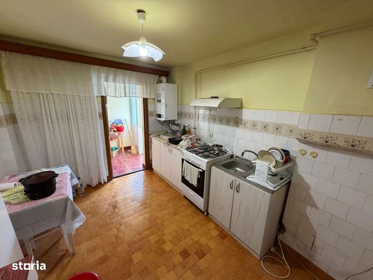 Apartament 3 camere, etaj 2 - Cugir - 5