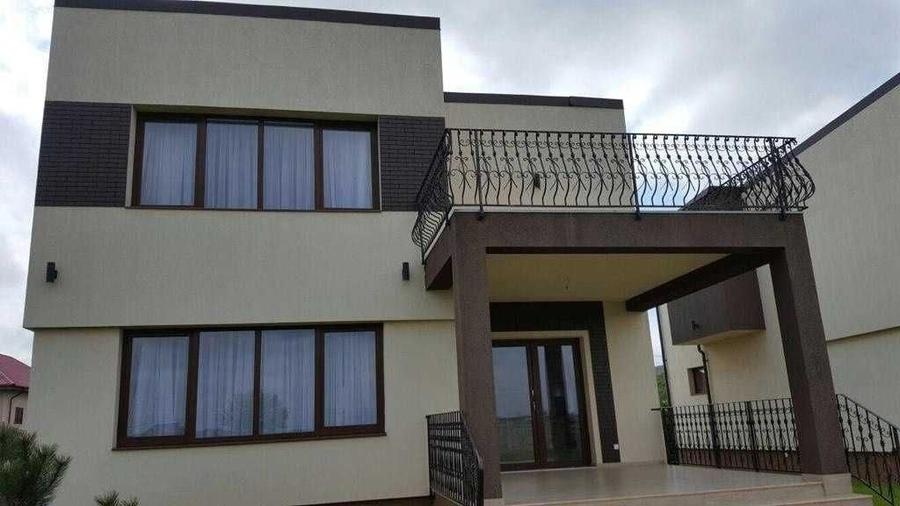 Casă cu 4 camere cu Teren 350 Mp în Chiajna