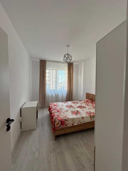 Apartament cu 2 camere decomandat în Roșu
