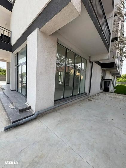 Spațiu comercial, de 372 mp, în Central