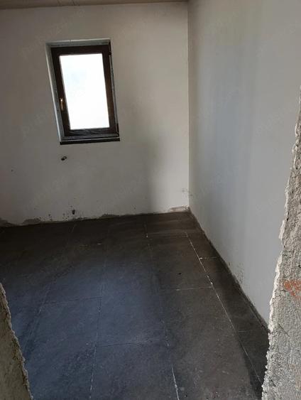 Casă cu Teren 800 Mp în Gârcina