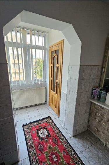 Apartament cu 3 camere decomandat în Obcini