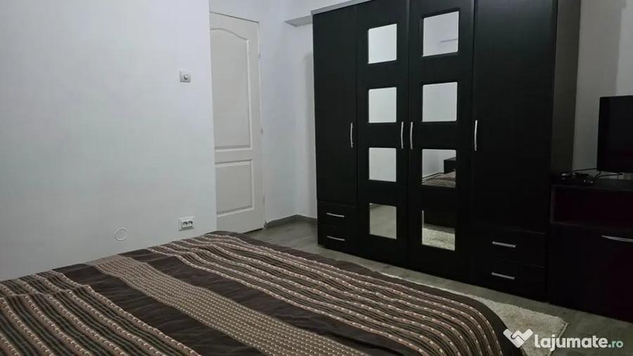 Apartament cu 2 camere decomandat în 22 Decembrie