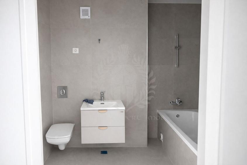 Apartament cu 3 camere decomandat, mobilat în Albert