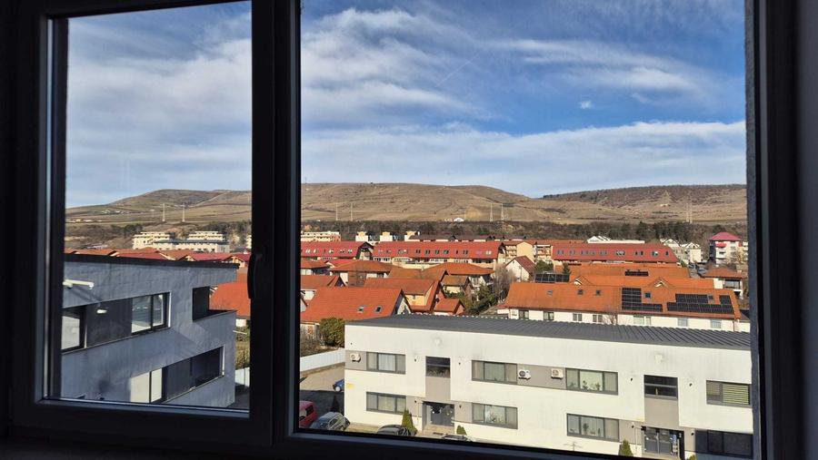 Apartament cu 2 camere semidecomandat în Florești