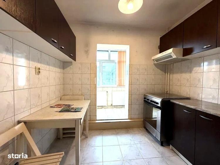 Apartament cu 2 camere decomandat în Nicolina — fotografia 1