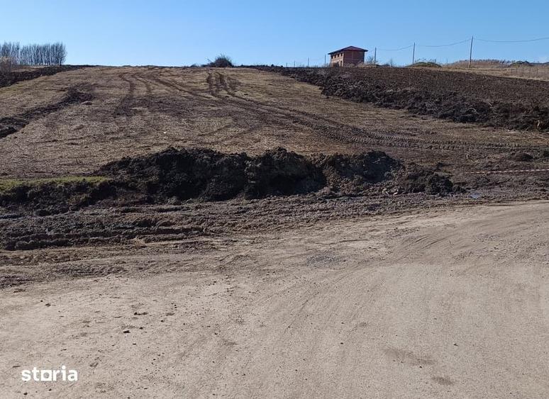Teren de 500 mp, în Miroslava