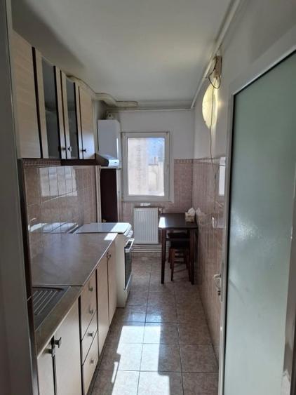 Garsonieră decomandată, mobilată în Ultracentral