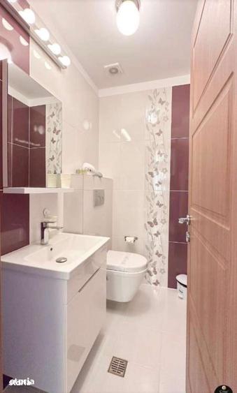 Apartament cu 3 camere decomandat în Cazino