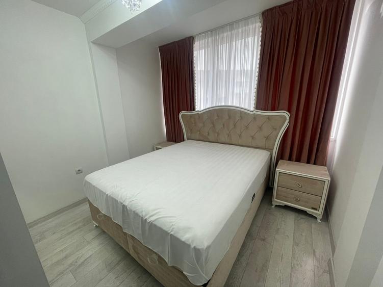 Apartament cu 4 camere semidecomandat, mobilat în Florești