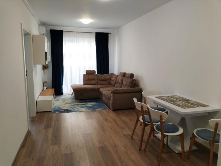 Apartament cu 2 camere semidecomandat în Central