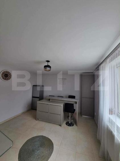 Apartament cu 3 camere decomandat, mobilat în Unirea