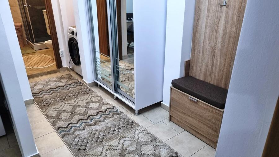 Apartament cu 2 camere decomandat, mobilat în Nicolina