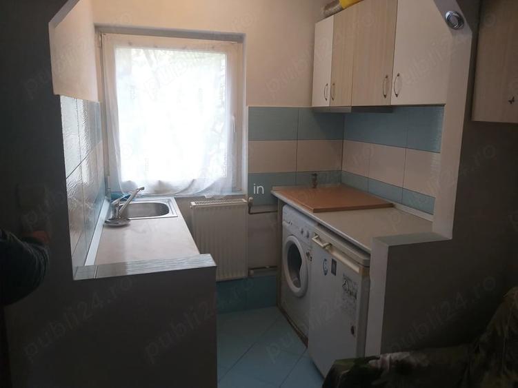 Garsonieră decomandată în Central