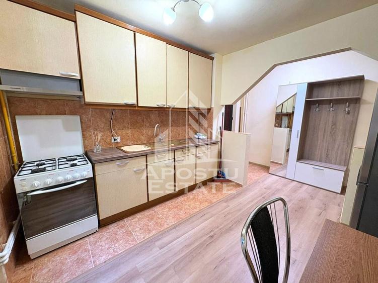 Apartament cu 3 camere decomandat, mobilat în Iosefin