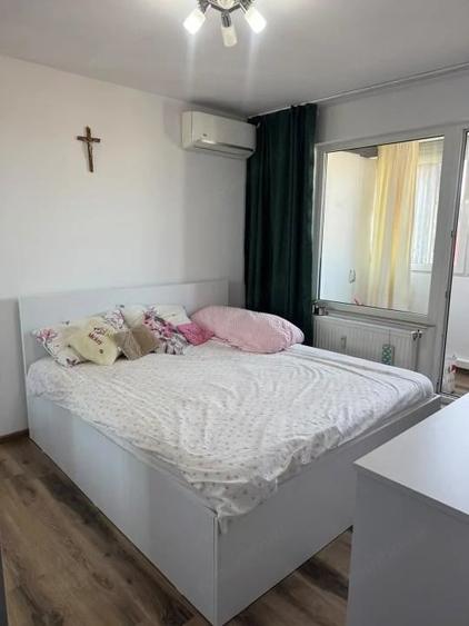 Apartament cu 3 camere decomandat în Iosia