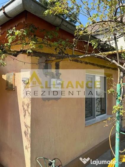 Casă cu 5 camere cu Teren 754 Mp în Cățelu